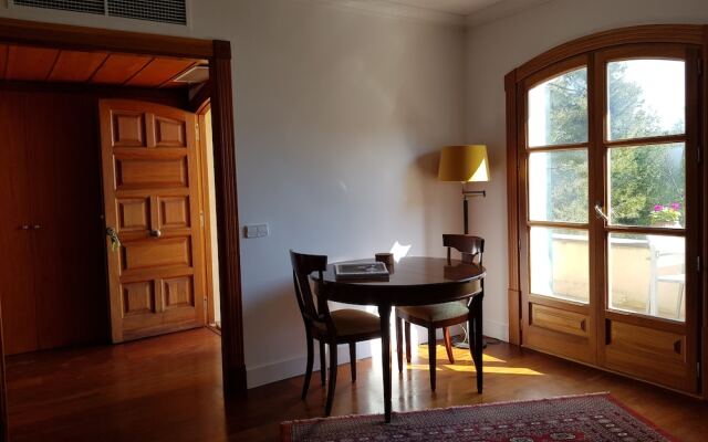 Guests' Suite of Villa Tamarit
