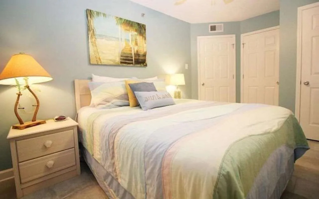 Tradewinds 1102 by RedAwning