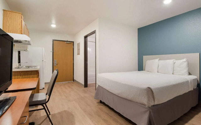 WoodSpring Suites Houston I-45 Airtex