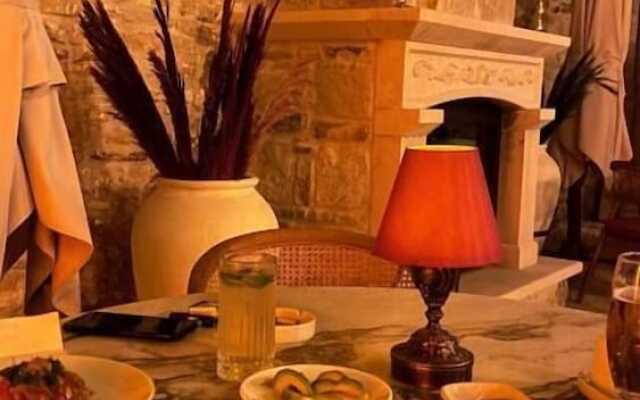 Dionysos 1789 Boutique Hotel