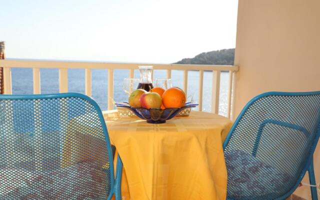 Marlene - 50 m From sea - A1