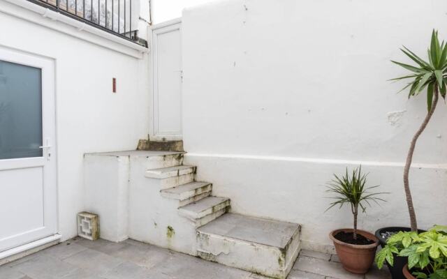 Bright and Cosy 1 Bedroom Flat Close To Marina