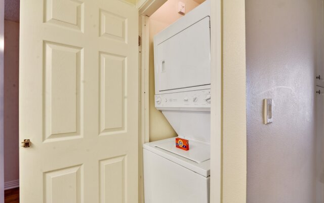 Global Luxury Suites at Via Marina