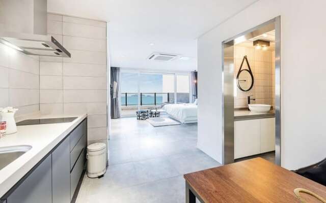 Geoje Four Seasons Pension