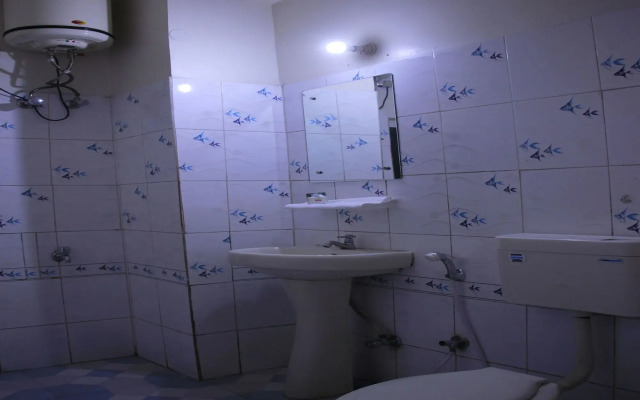 Blue Moon Guest House by OYO Rooms