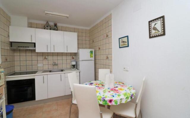 Turo 2 - Piso con Piscina comunitaria