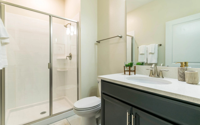 1568PD00, Davenport , US