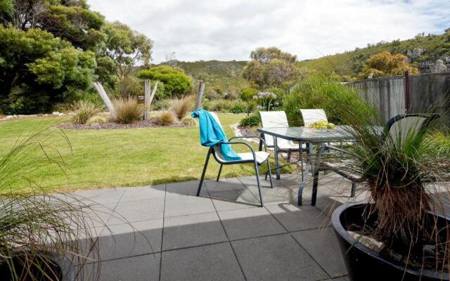 Sisters Beach Retreat