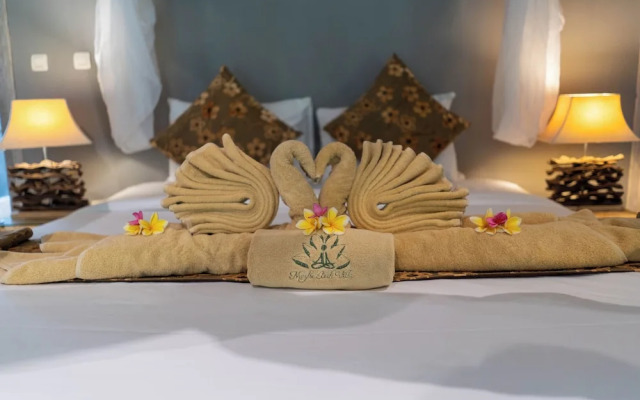 Maylie Bali Villa & Bungalow
