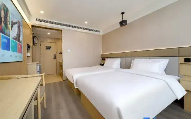 Rezen Qingjie Hotel (Shuibo Liangshan Scenic Area)
