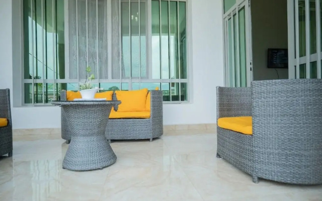 The city Block Apartment