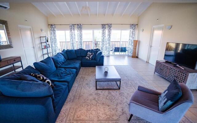 Fantasy 3 Bedroom Penthouse Marina View Suite 46