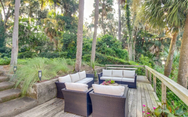 Savannah Vacation Rental ~ 7 Mi to Downtown!