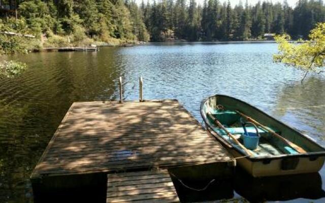 248 - Goss Lake Chalet