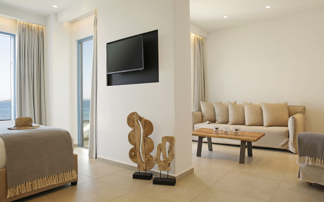 Oasis Beach Hotel