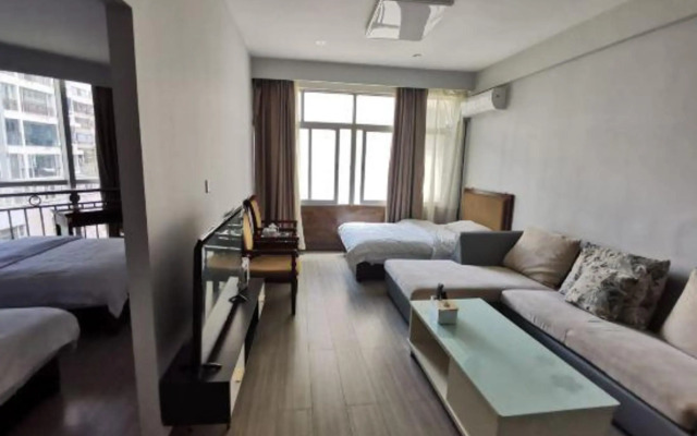 Liangyou Hotel
