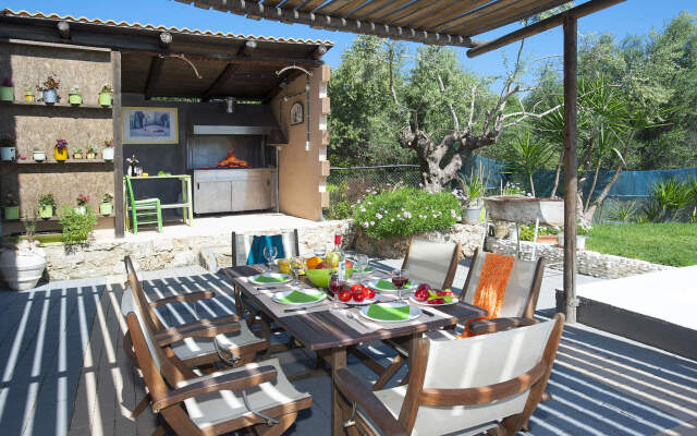 Villa Liostasi with private swimming pool