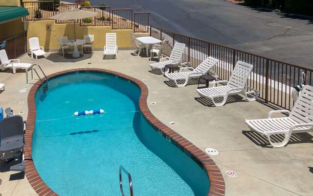 Quality Inn Hillsville