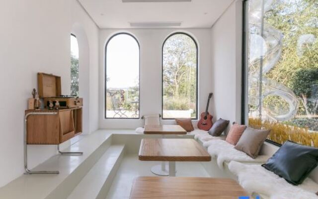 Shanghai Zuoxi Holiday Villa