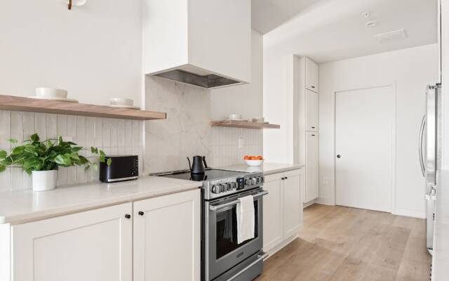 The Eighteen by Mint House