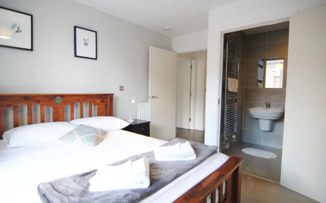 St Pancras Cosy Apartment - City Stay London