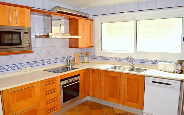 Blanca Paloma Holiday House