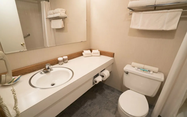 Flagship Inn