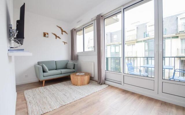 Appartement cosy 2 pers vue mer balcon hyper centre Dinard