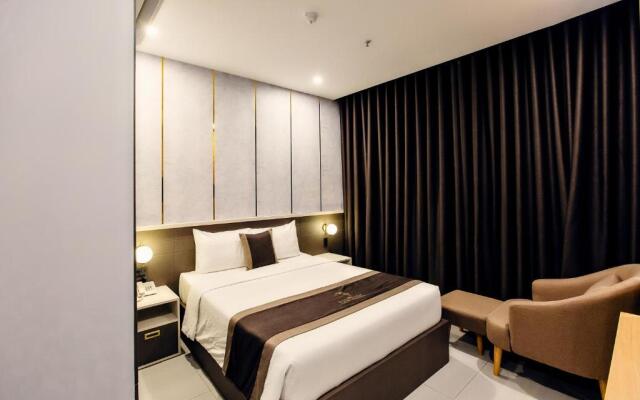 Lion 3 Hotel