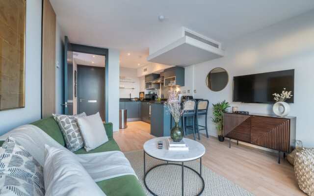 The Parliament View Escape - Modern 1BDR with View