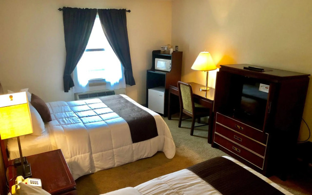 Bicentennial Inn