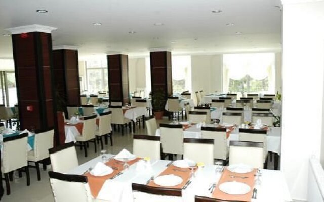 Club Adas Hotel