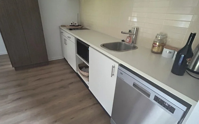 Lovely 1 Bedroom Holiday Apartment
