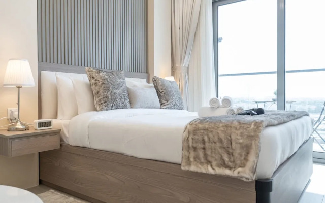 Heart Captivating Studio in Laya Heights