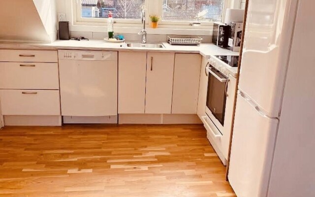 Lovely 3-bed Flat In Stockholm