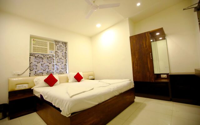 FabHotel Travellers Inn Gomti Nagar