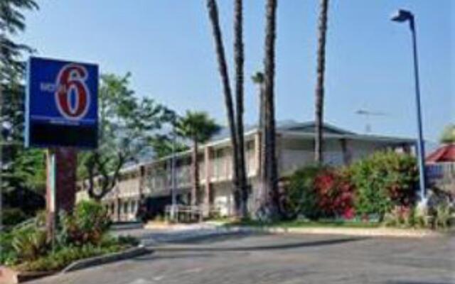 Motel 6 Arcadia, CA - Los Angeles - Pasadena Area