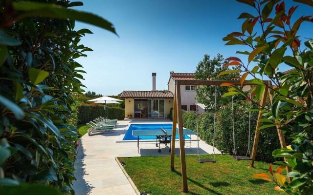 Charming Villa Only 10 Minutes Drive From the sea