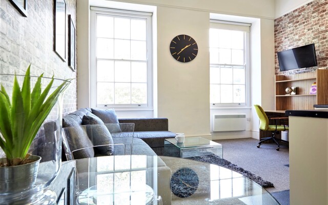 Your Apartment Berkeley Sq Pads #1
