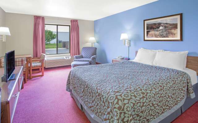 Days Inn by Wyndham Madison NE/Windsor