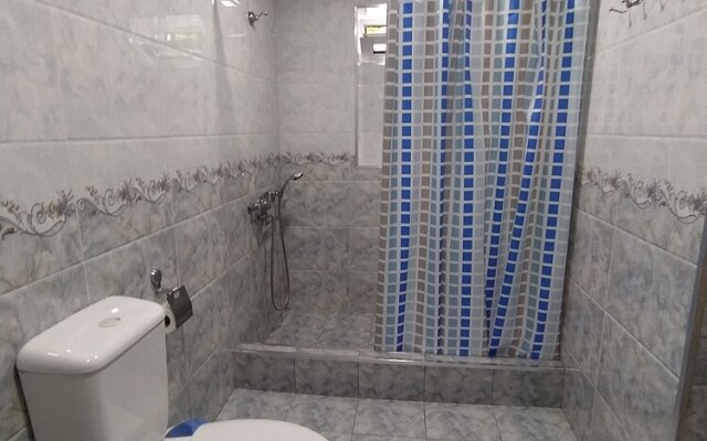 "Orom" Guests House