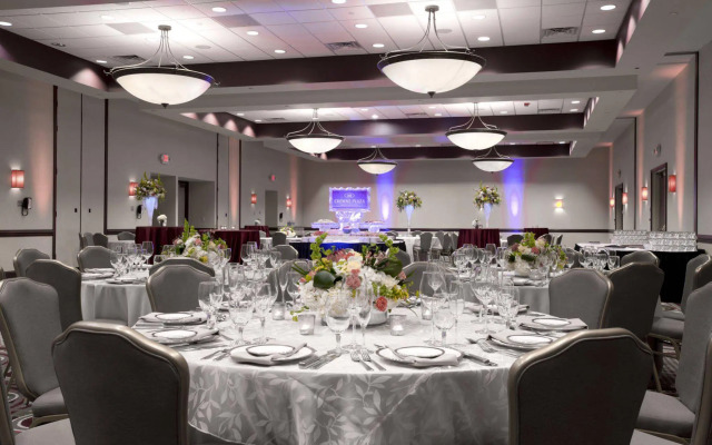 Crowne Plaza Hotel Greenville-I-385-Roper Mtn Rd by IHG