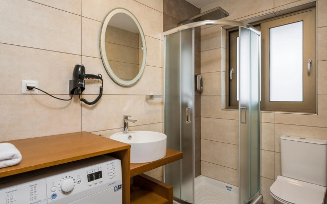 INDIGO BLUE Seaside Deluxe Apartments