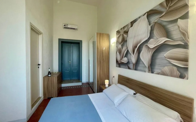 Onlyrooms V - Central & Train Station