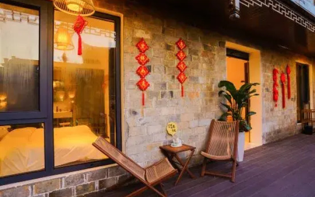 Huangshan Jixian Rusuoyuan Homestay (Hongcun Branch)