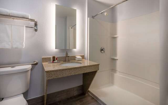 Wingate by Wyndham Waldorf/Washington DC Area