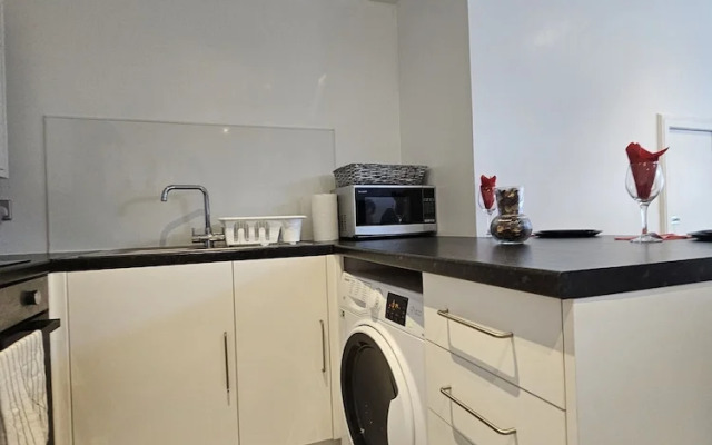 Charming 1-bed Apartment in Huddersfield