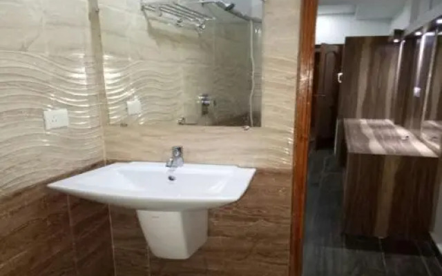 Hotel Aasthaa