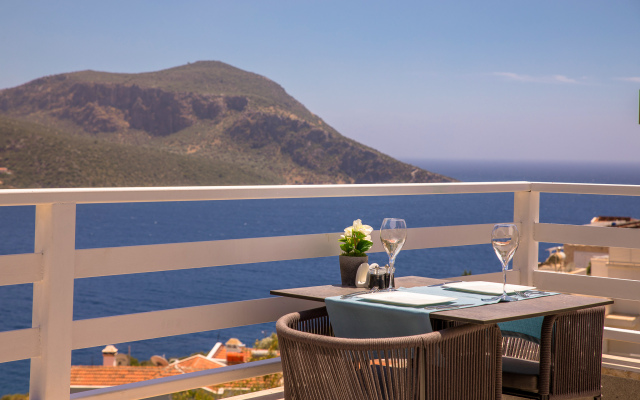 Kalkan Saray Suites - Adults Only