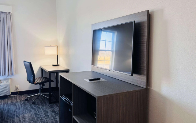 Ramada by Wyndham Sparta/At Speedway